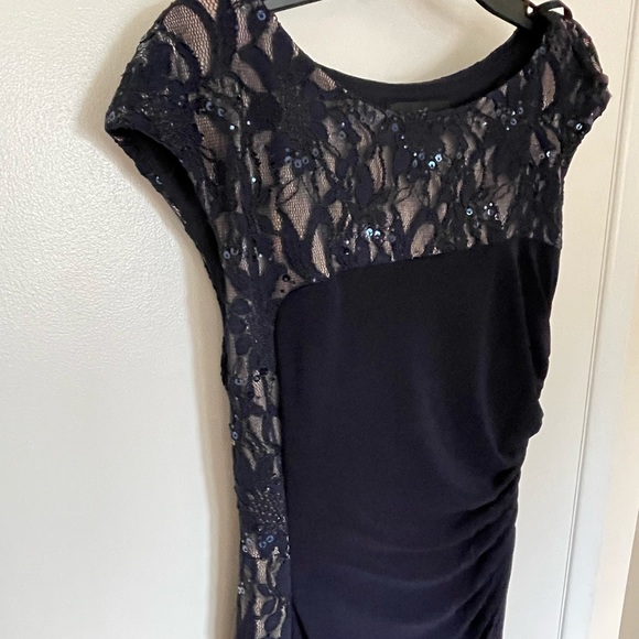 Formal evening dress - Picture 3 of 5